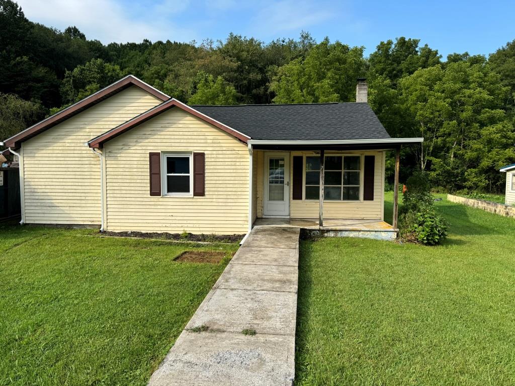 Property image 1 / 8