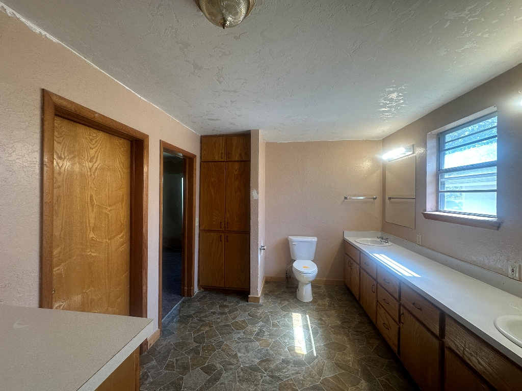 Property image 20 / 23