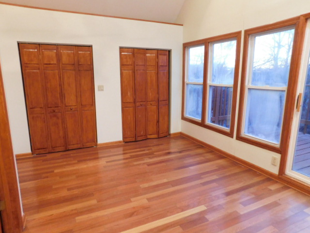 Property image 6 / 8