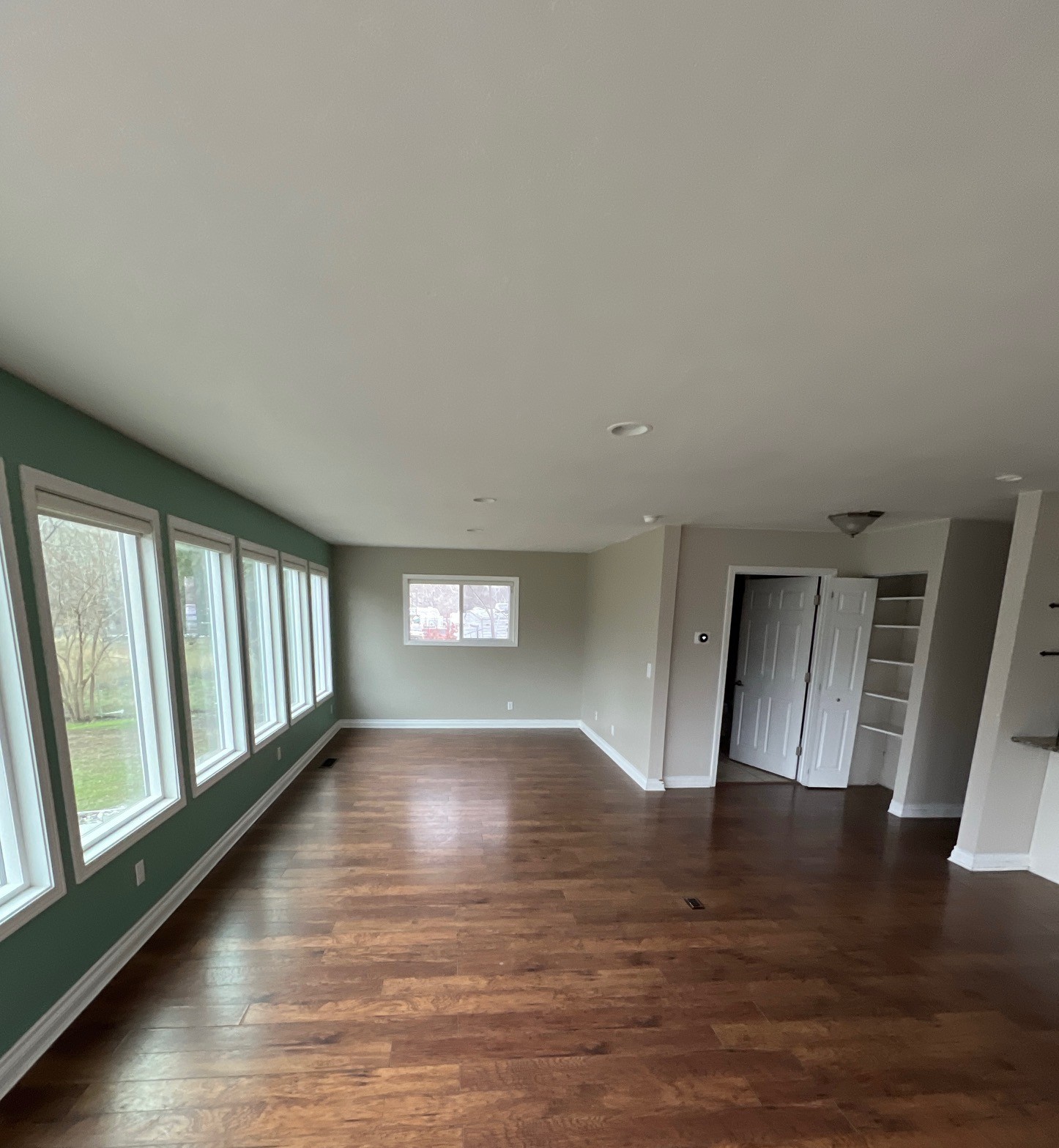 View property gallery image 2
