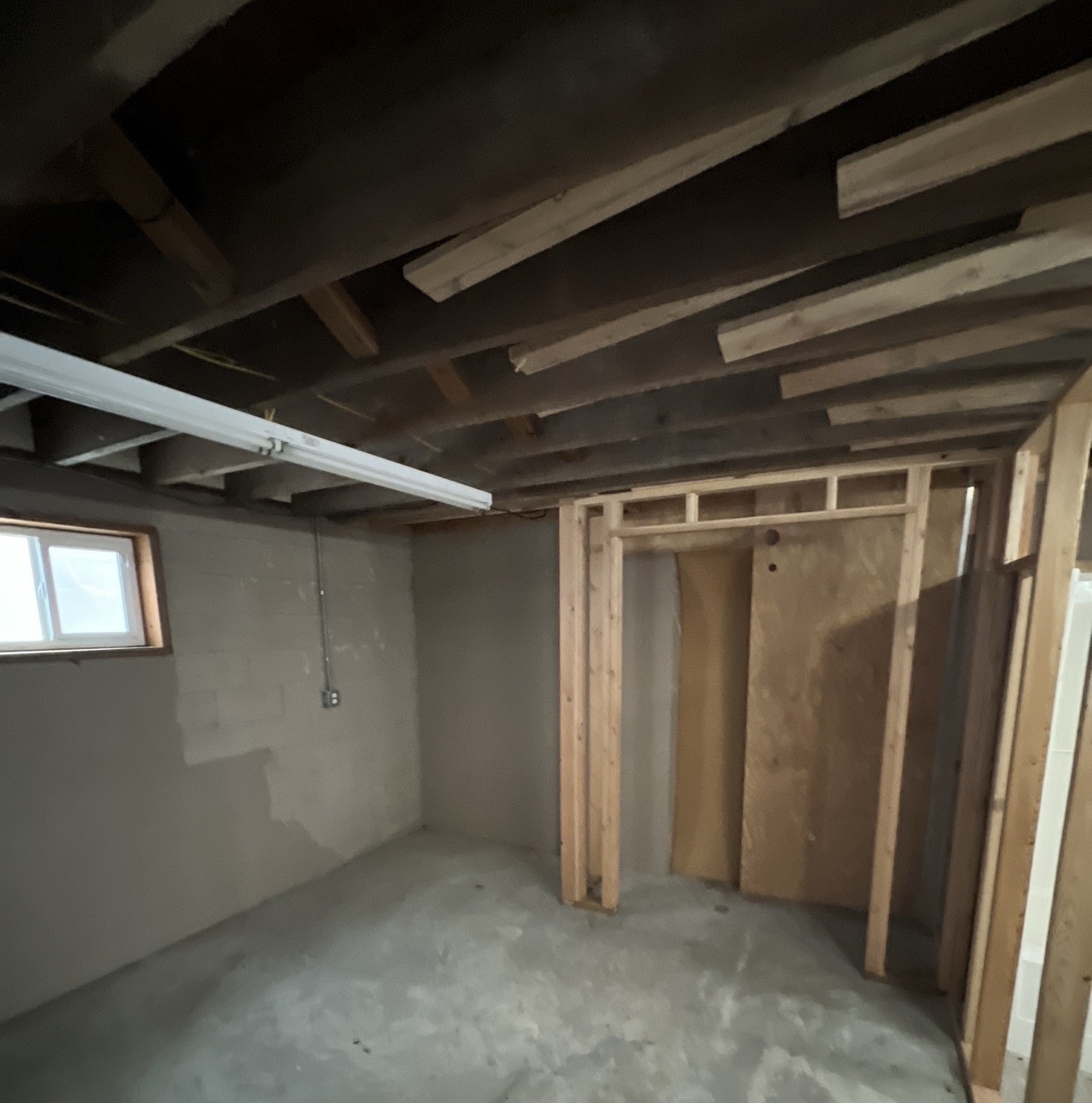 Property image 7 / 8