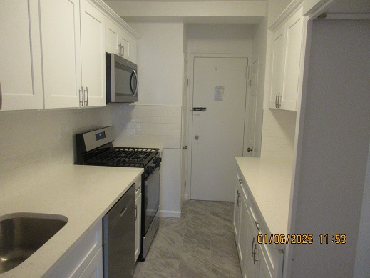 View property gallery image 3