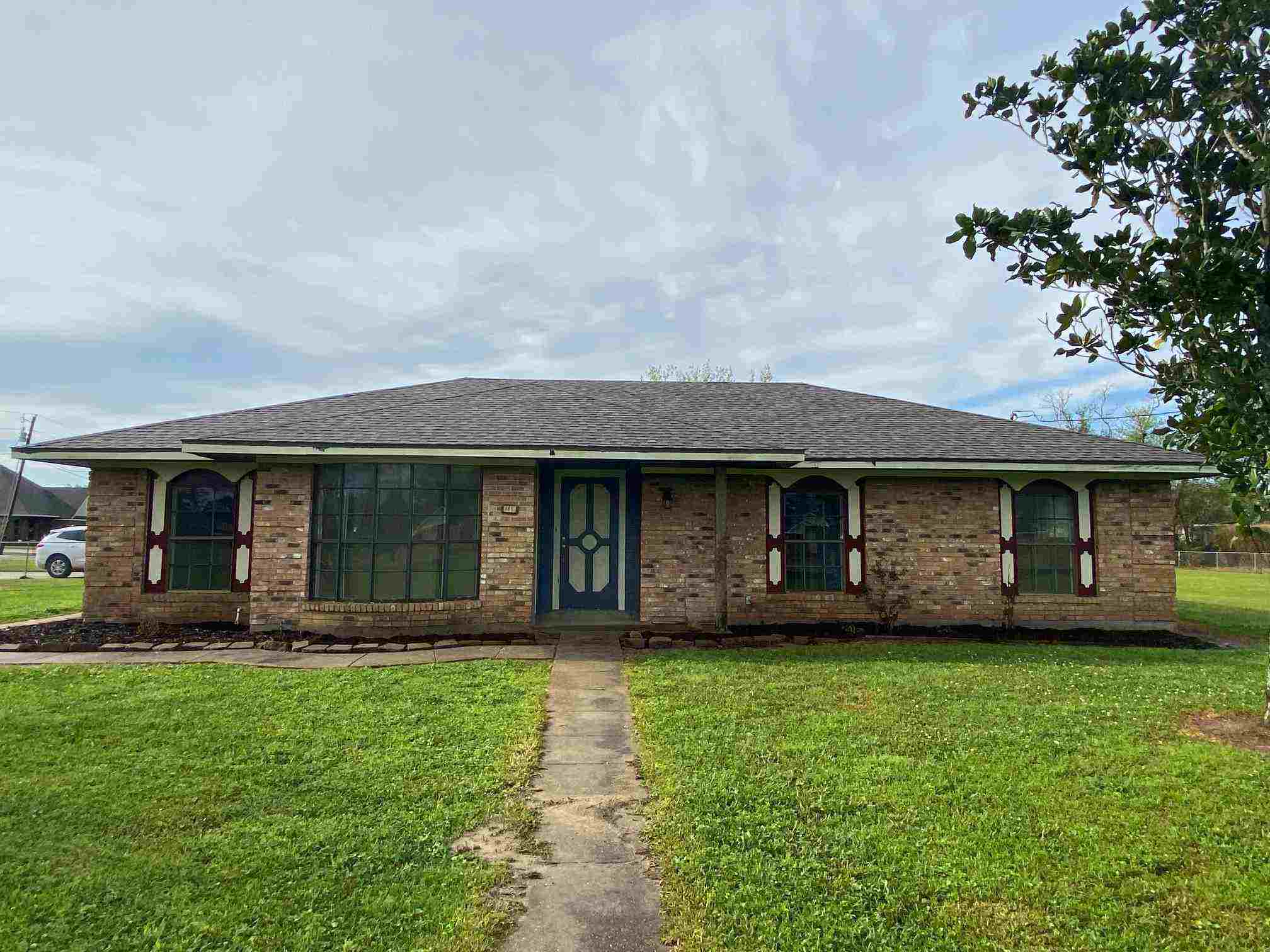 View property gallery image 1