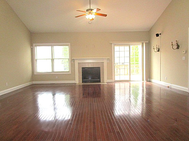 View property gallery image 3