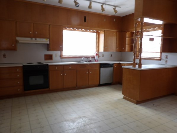 View property gallery image 3