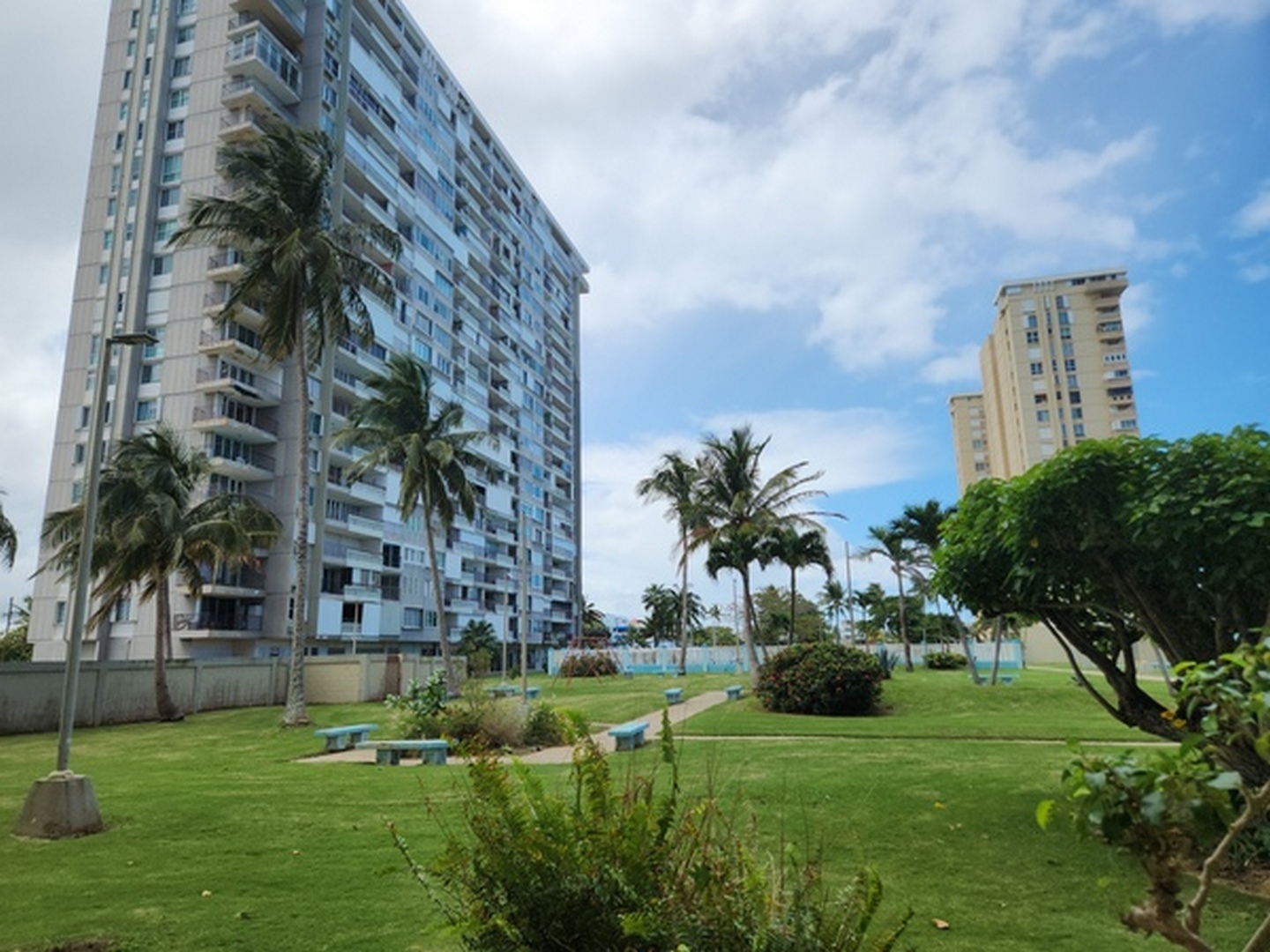 Property image 3 / 14