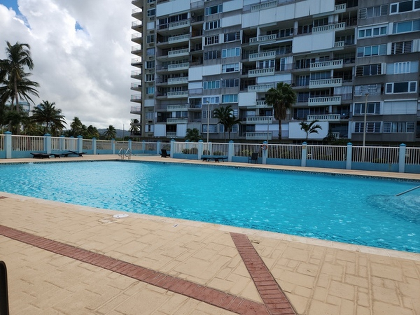 Property image 2 / 14