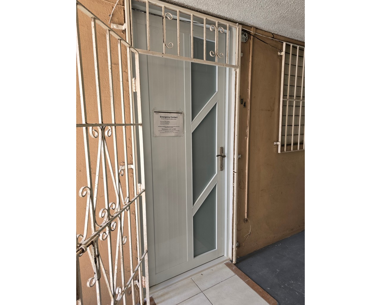 Property image 2 / 9