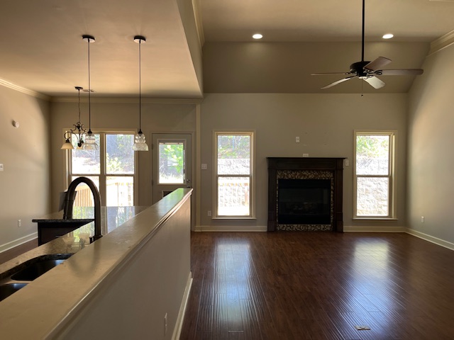 View property gallery image 4