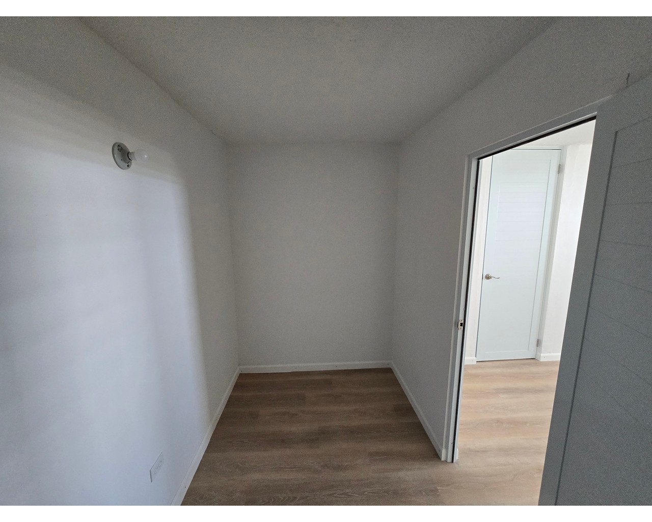 Property image 9 / 9