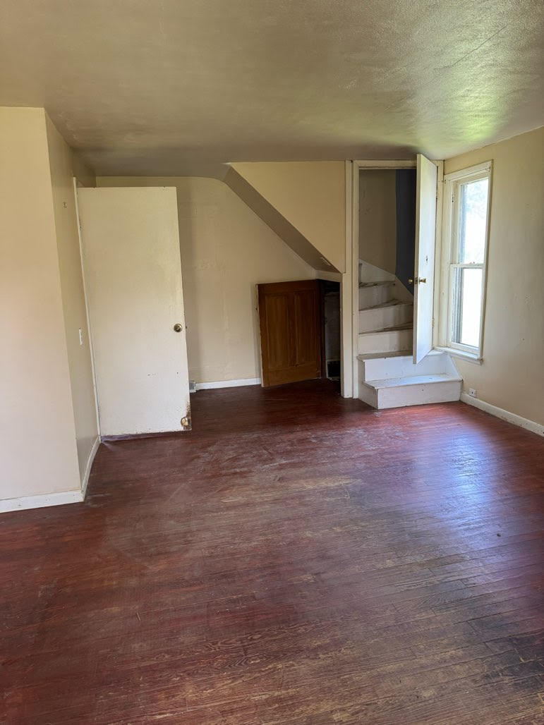 Property image 3 / 4