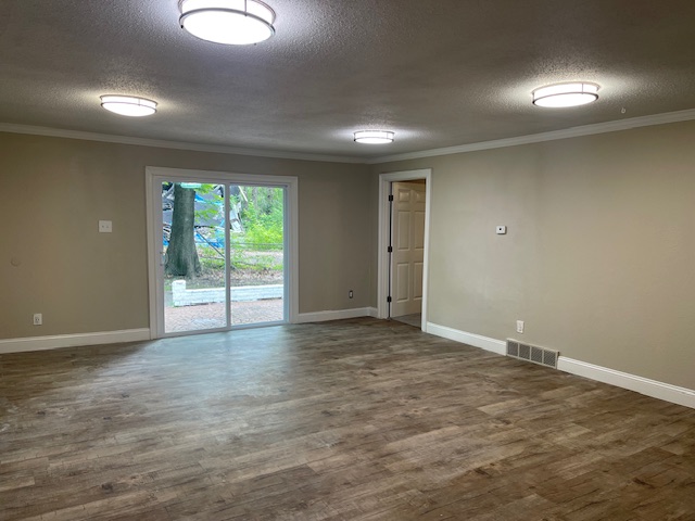 Property image 2 / 9