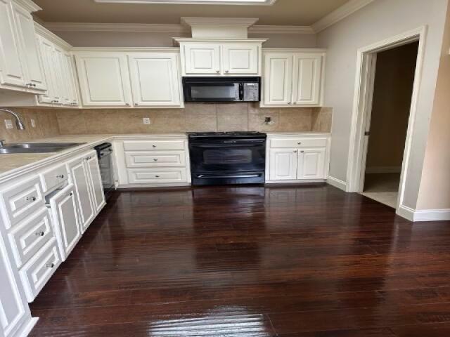 Property image 3 / 4