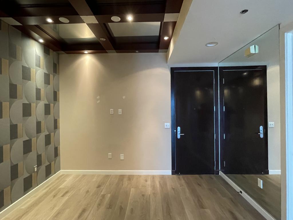 View property gallery image 3