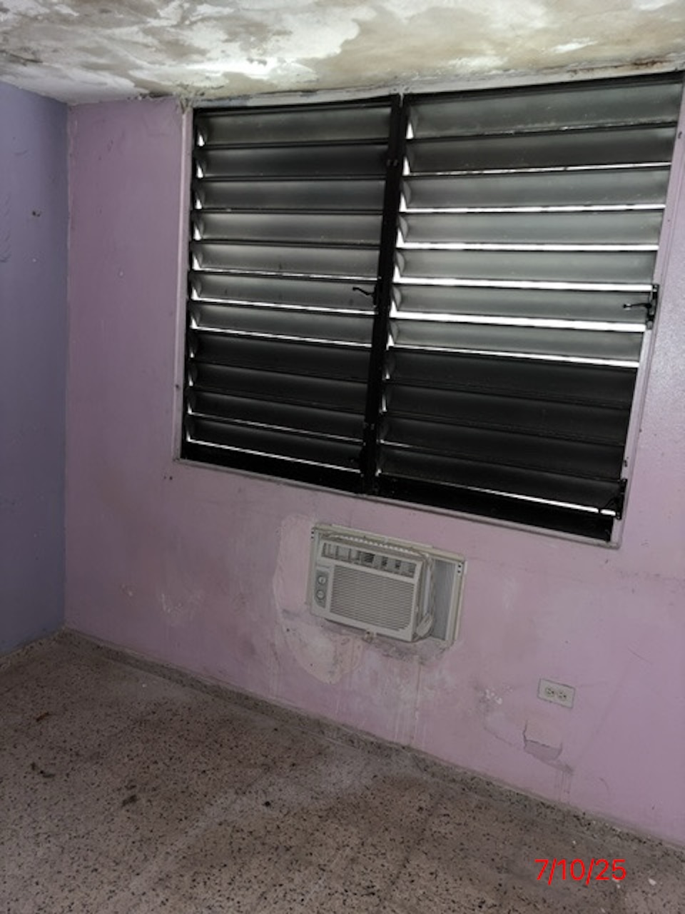 Property image 6 / 12