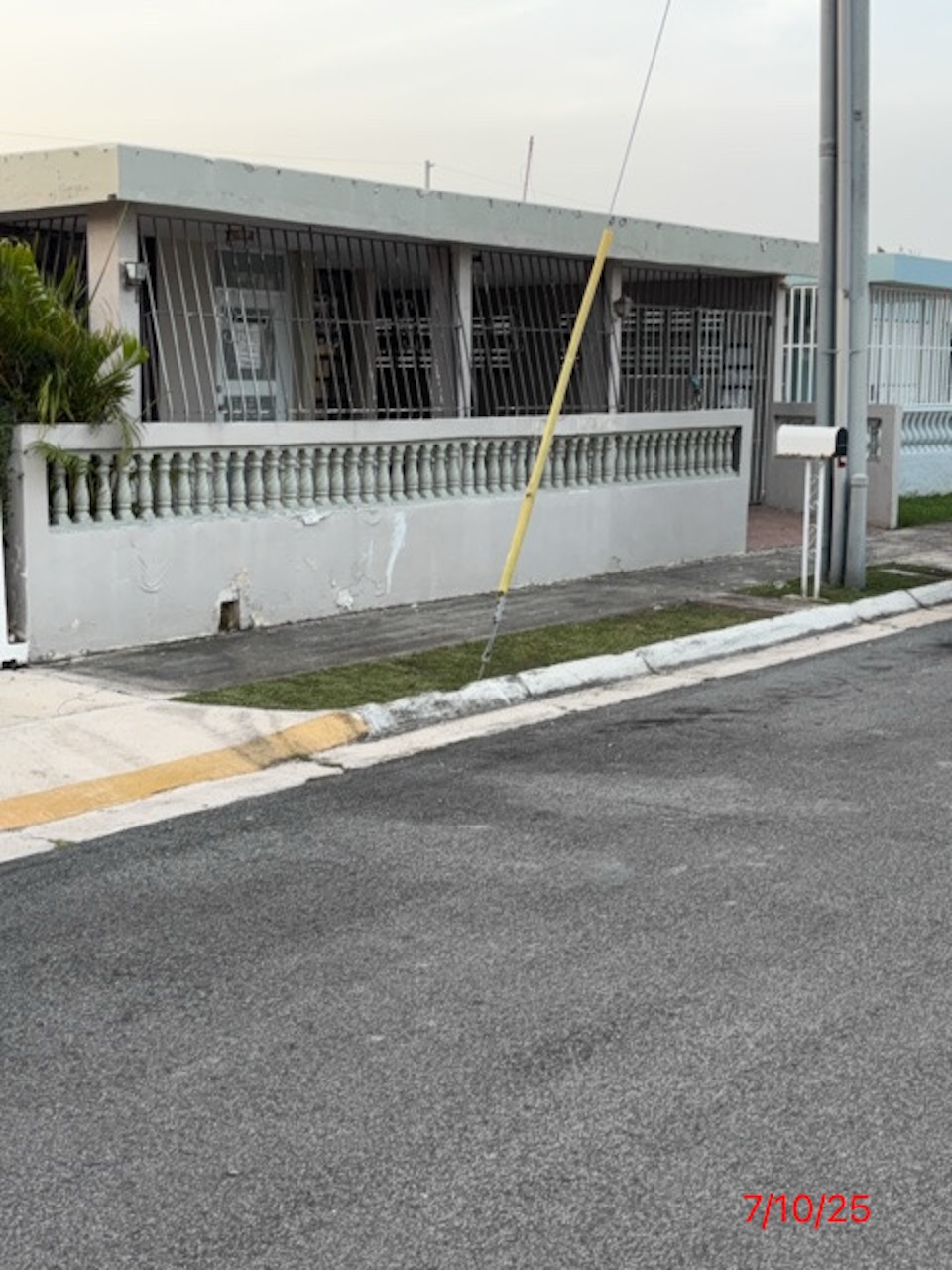 Property image 2 / 12