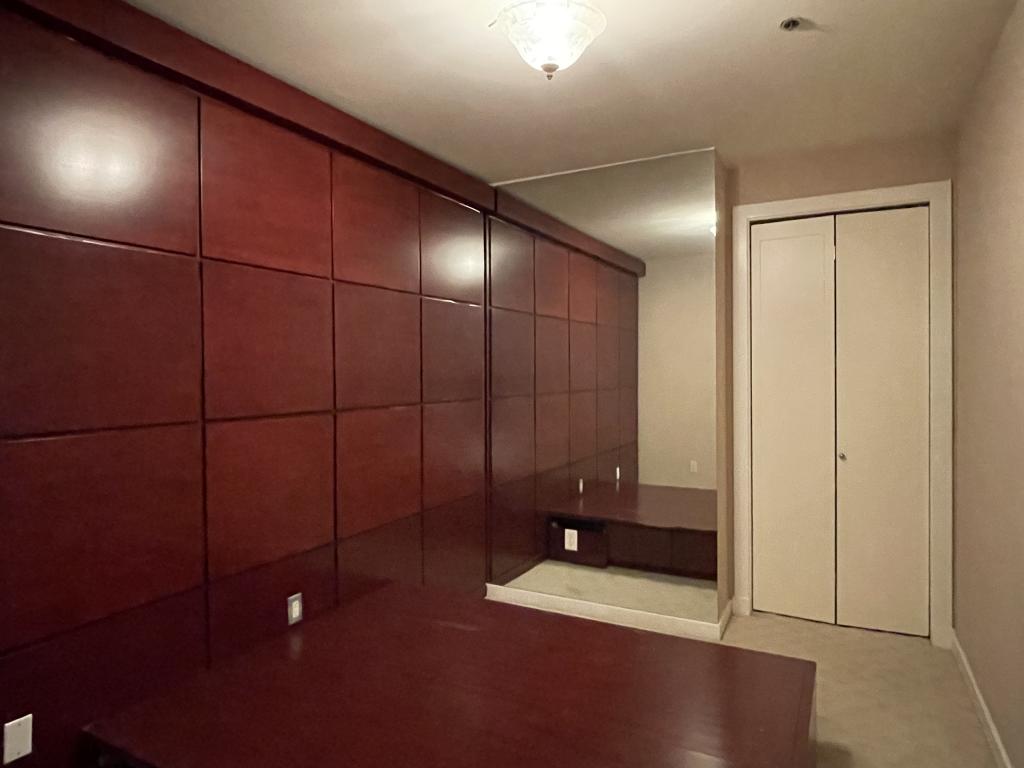 Property image 15 / 19