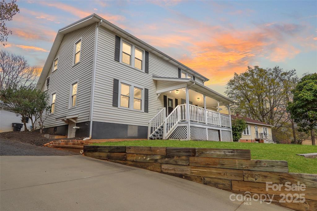Property image 2 / 2