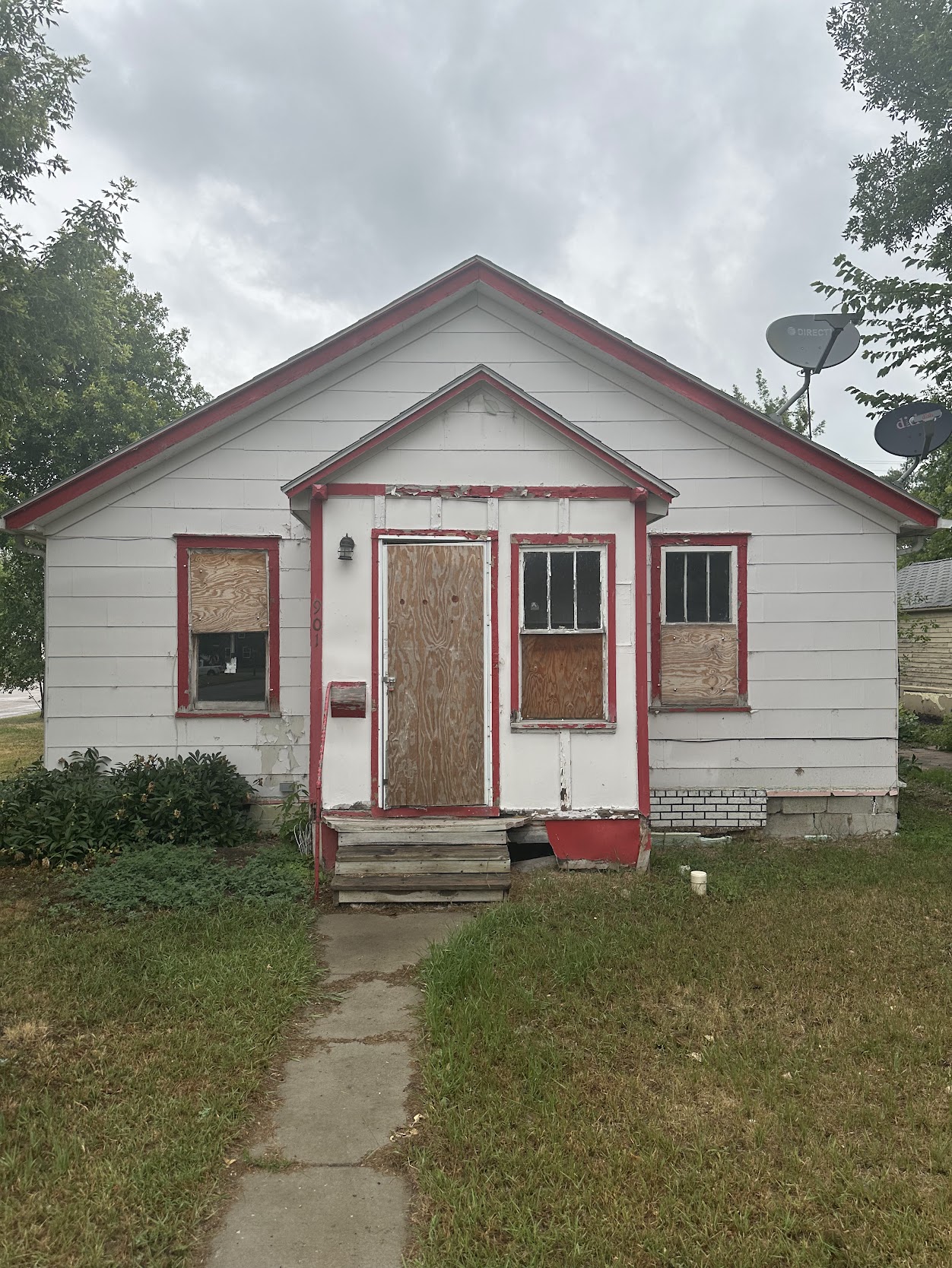 Property image 1 / 8