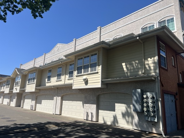 View property gallery image 2