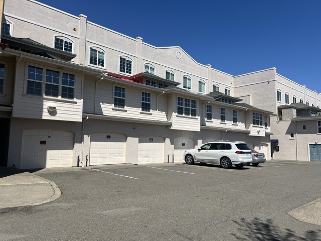 View property gallery image 3