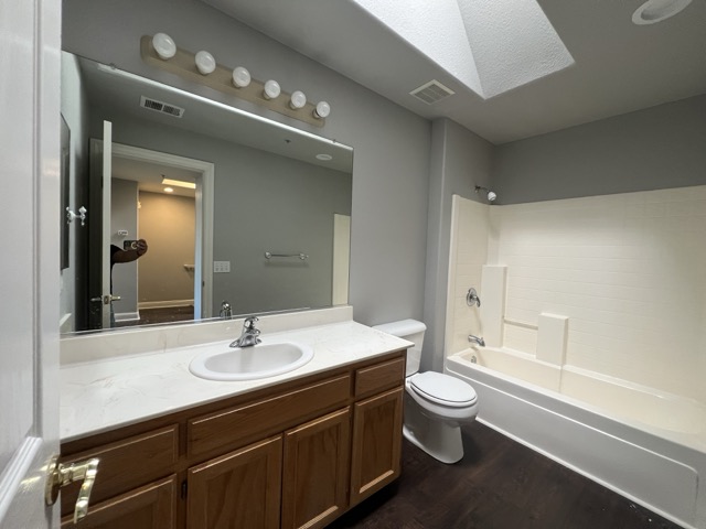 Property image 8 / 20