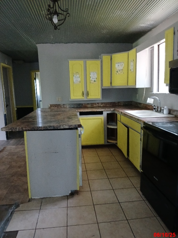 View property gallery image 3