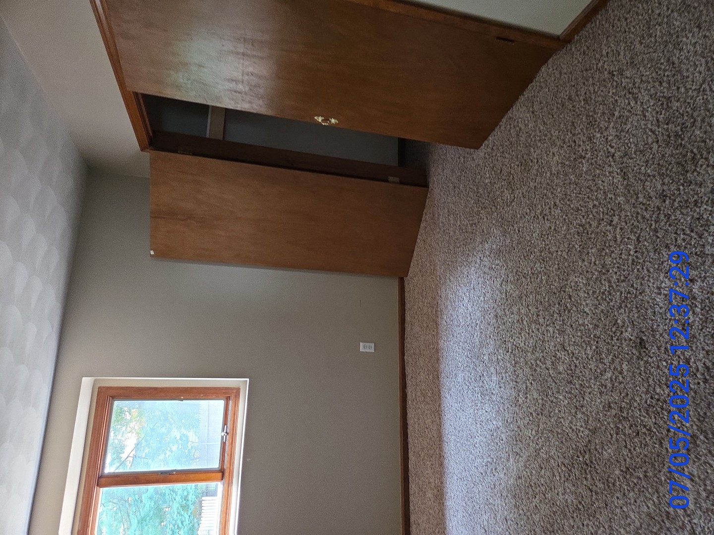 Property image 2 / 9