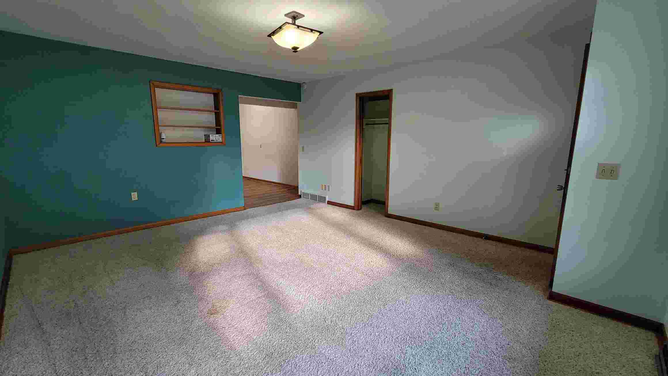 View property gallery image 2