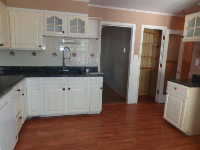 View property gallery image 3