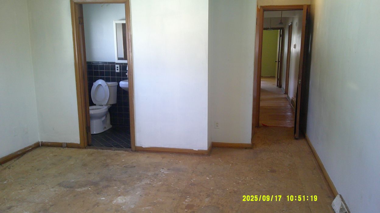 View property gallery image 5