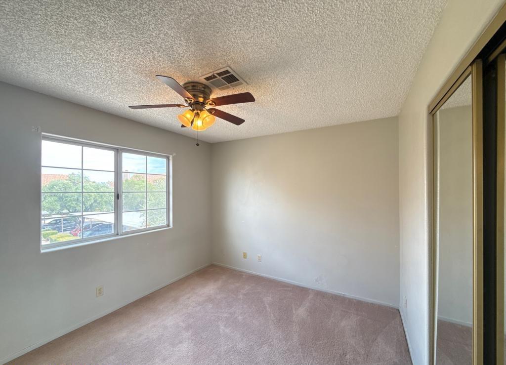 Property image 8 / 13