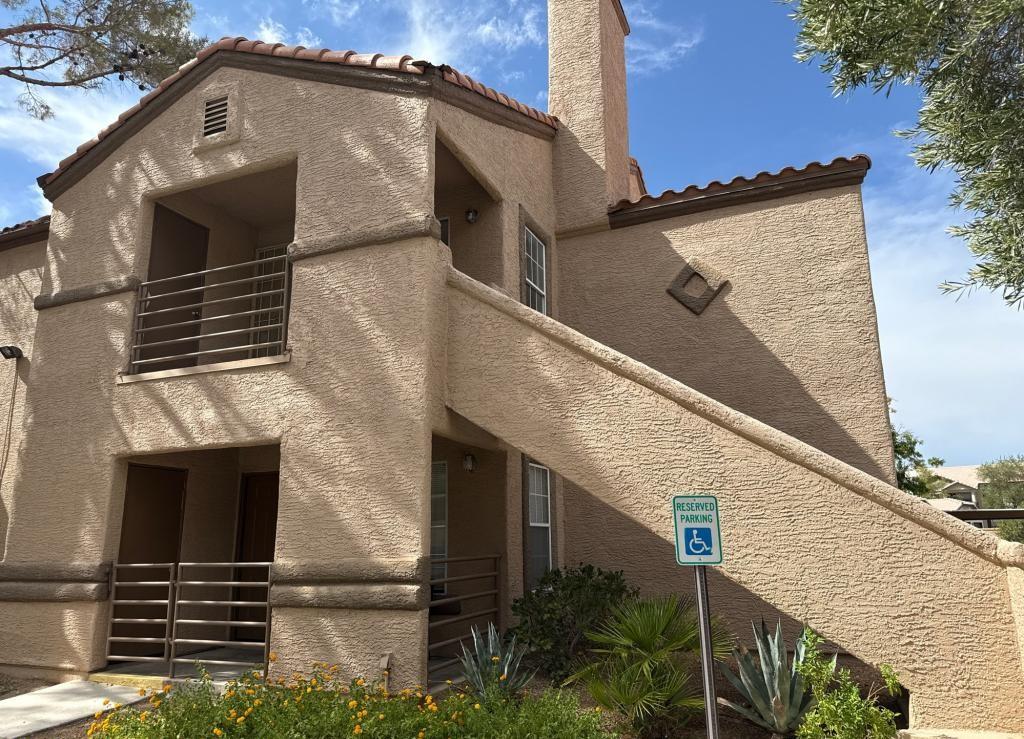 View property gallery image 1