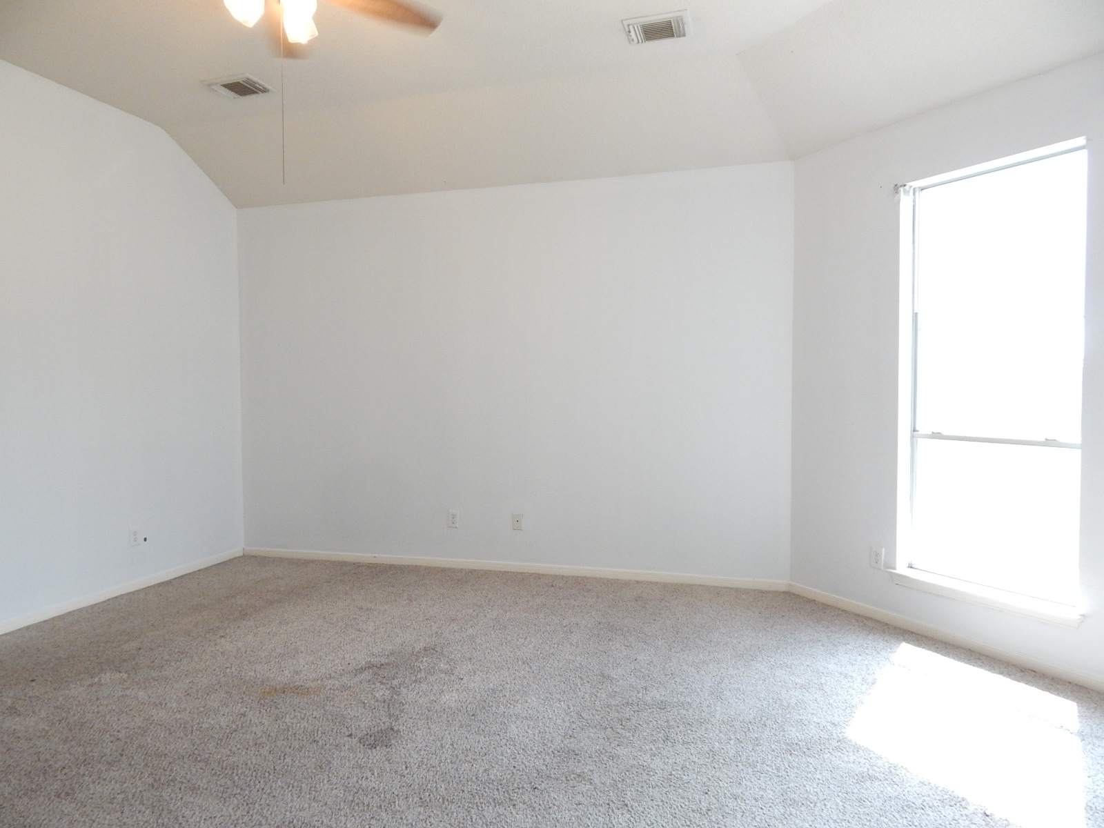 View property gallery image 4