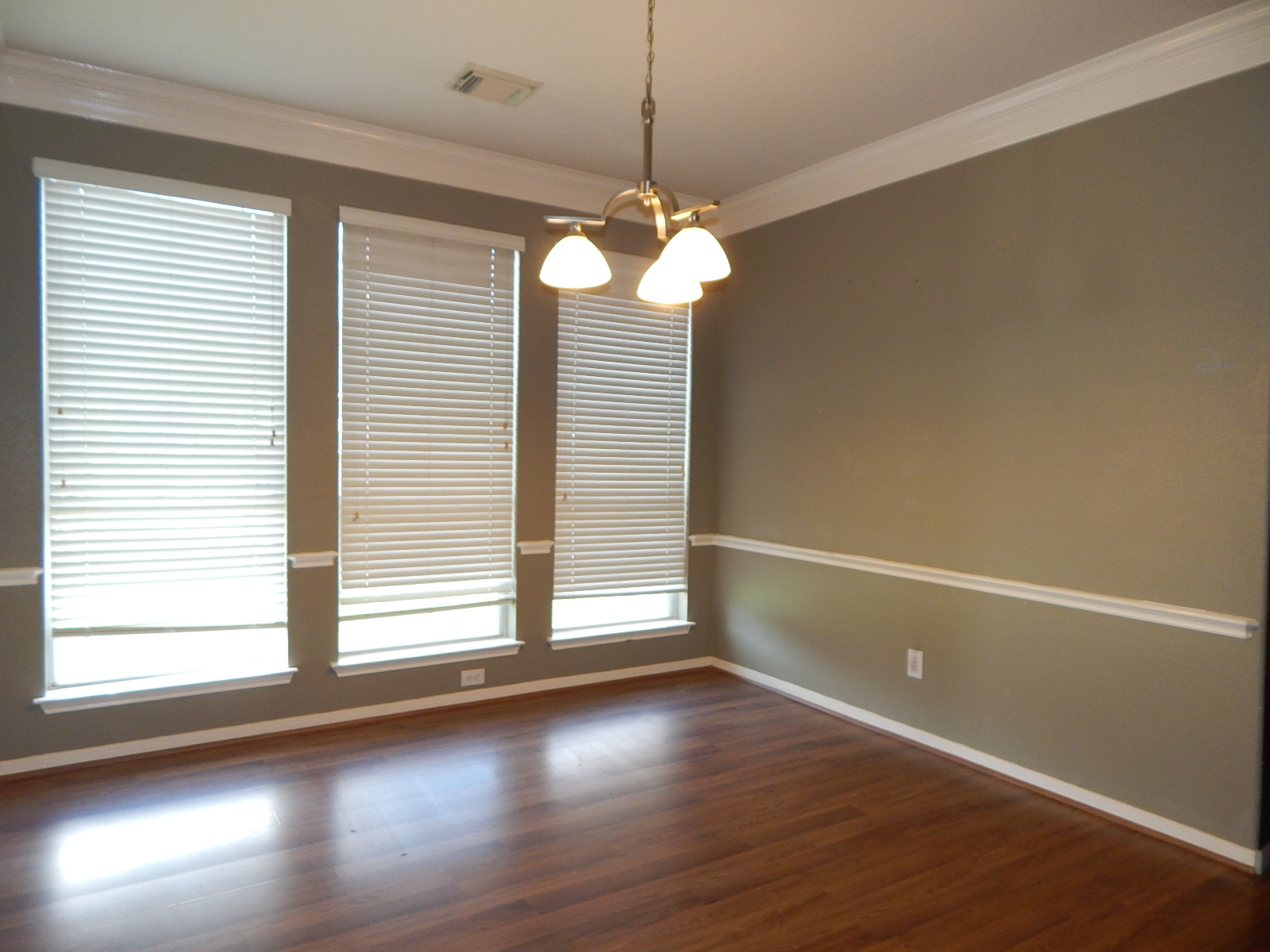 View property gallery image 5