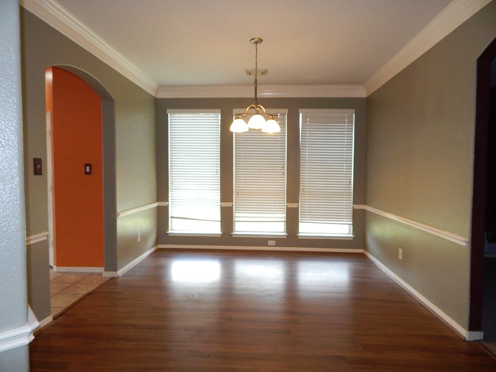 Property image 6 / 9