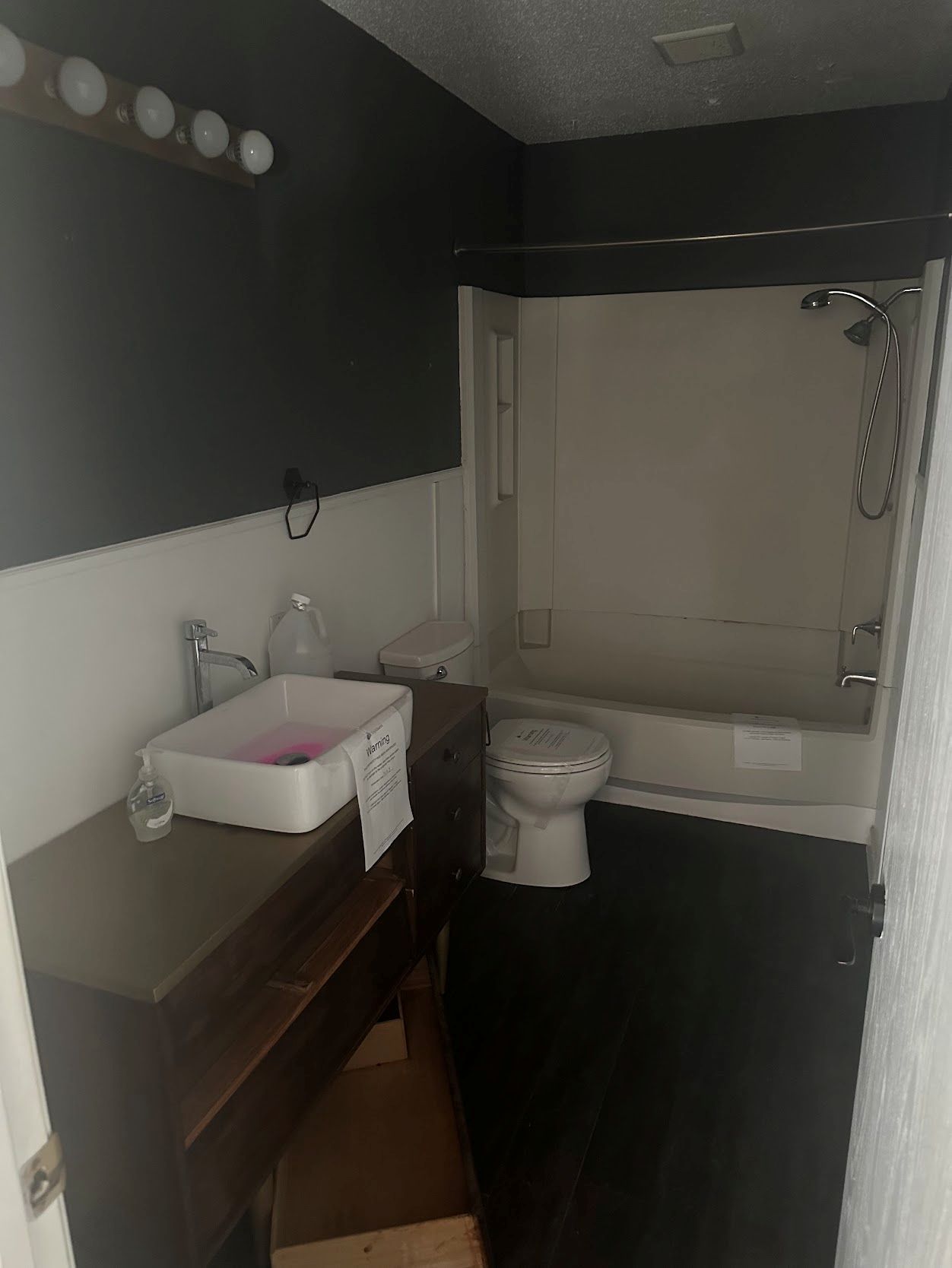 Property image 3 / 11