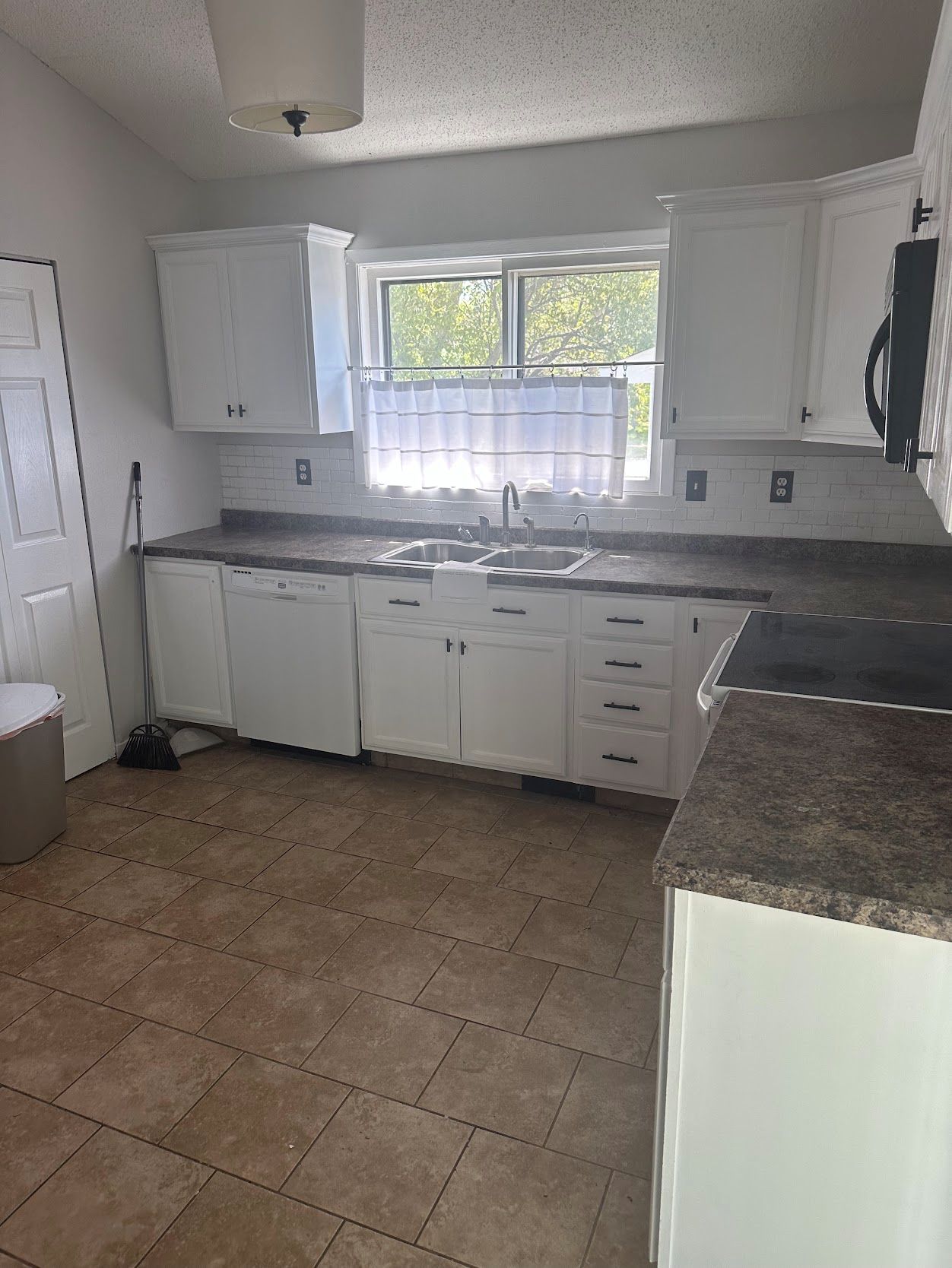 Property image 9 / 11
