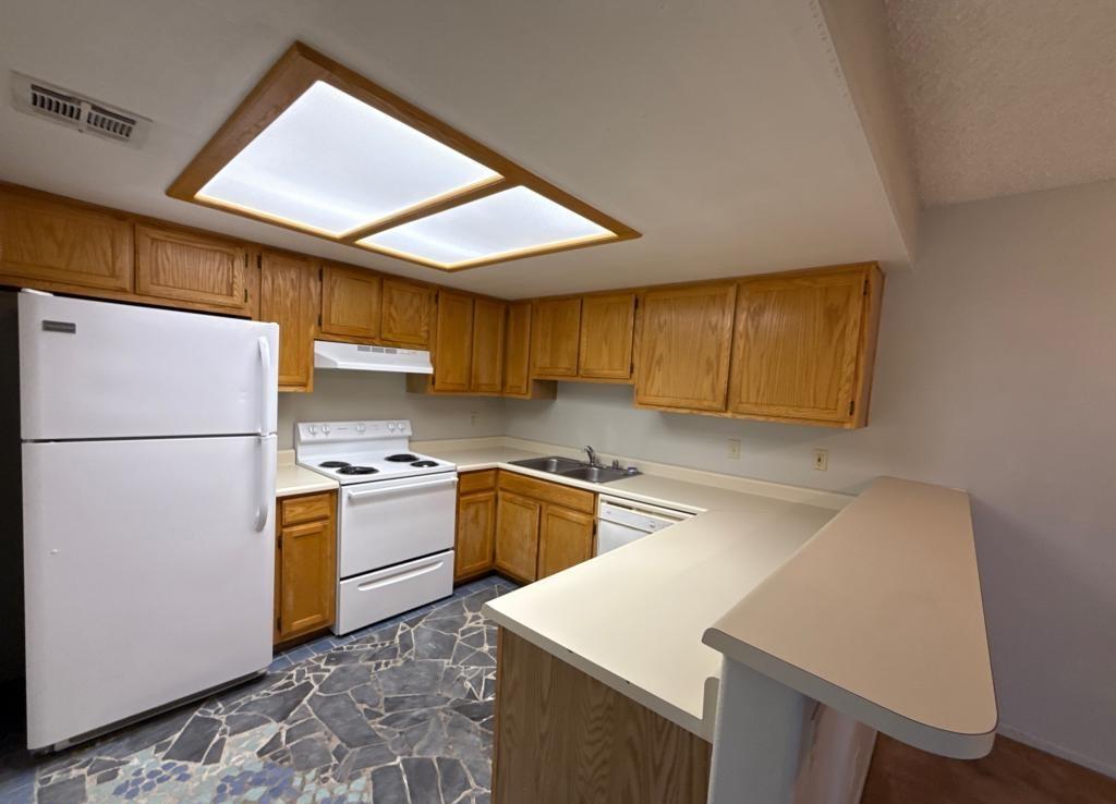 View property gallery image 4