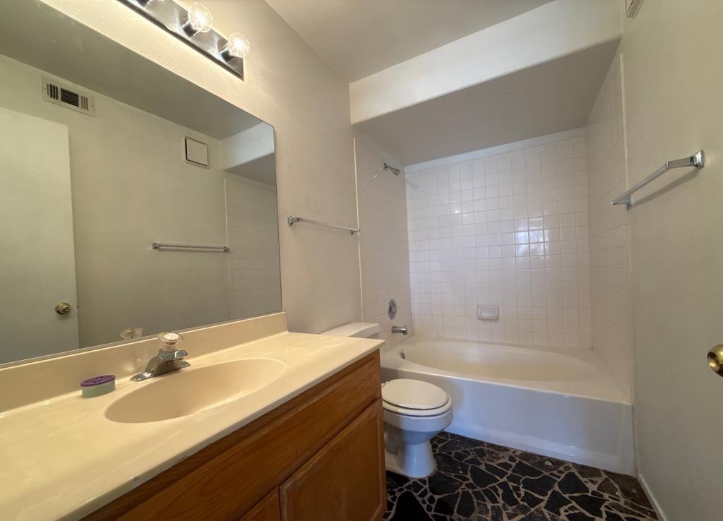 Property image 9 / 13