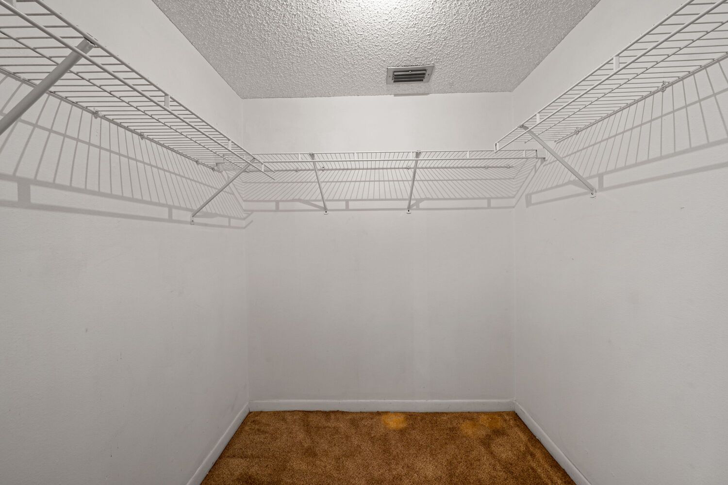 Property image 9 / 14