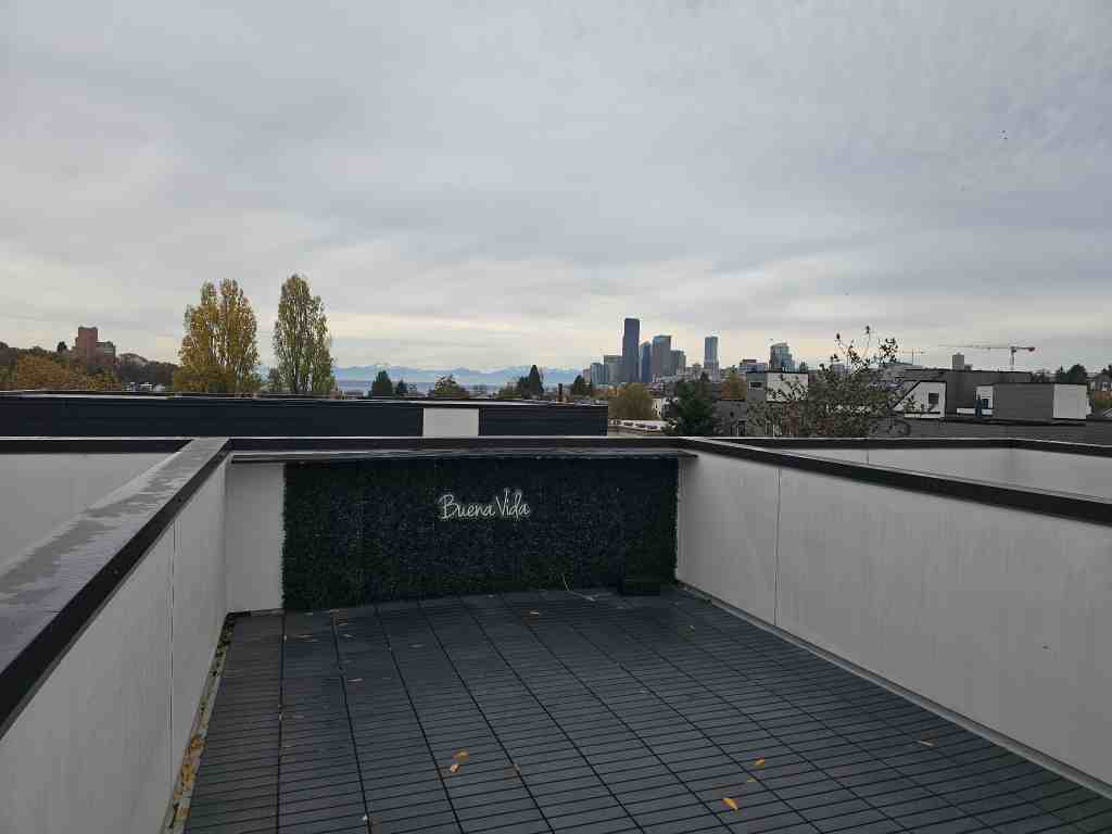 View property gallery image 2