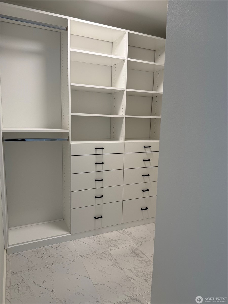 Property image 20 / 22