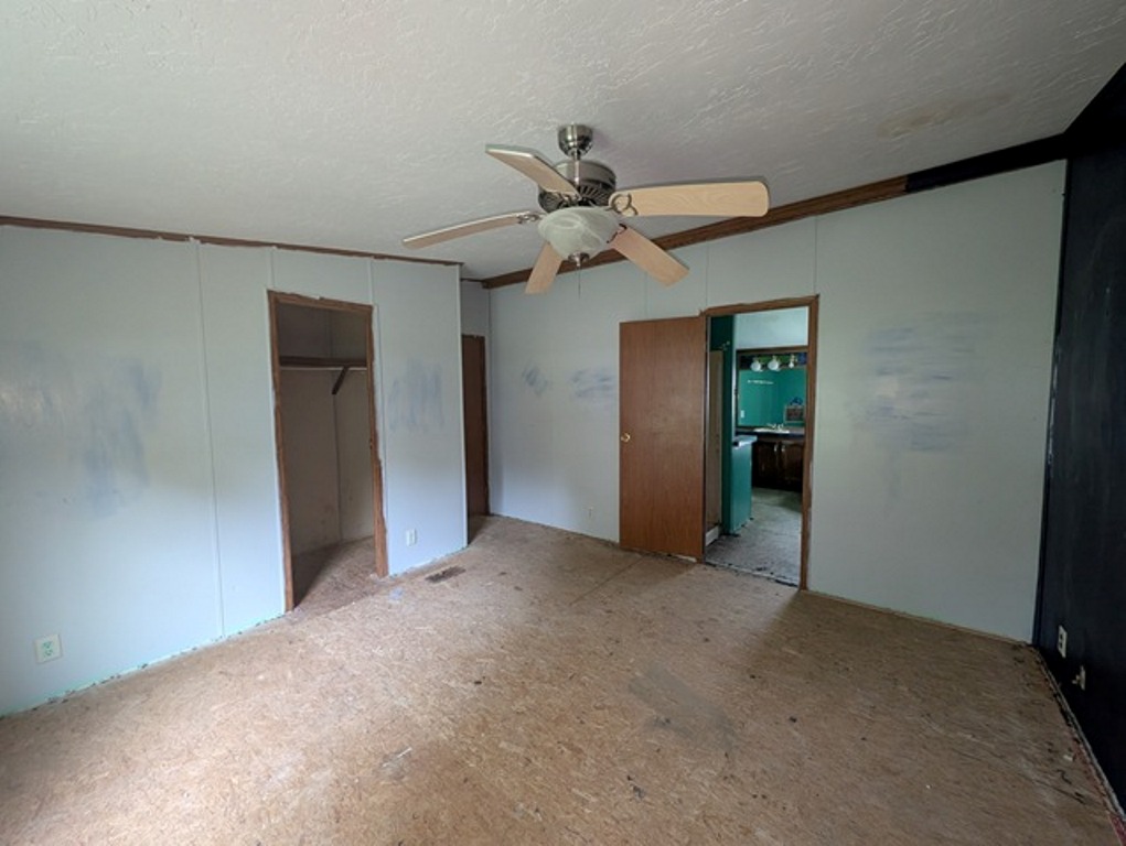 Property image 5 / 12