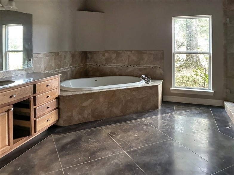 Property image 13 / 20