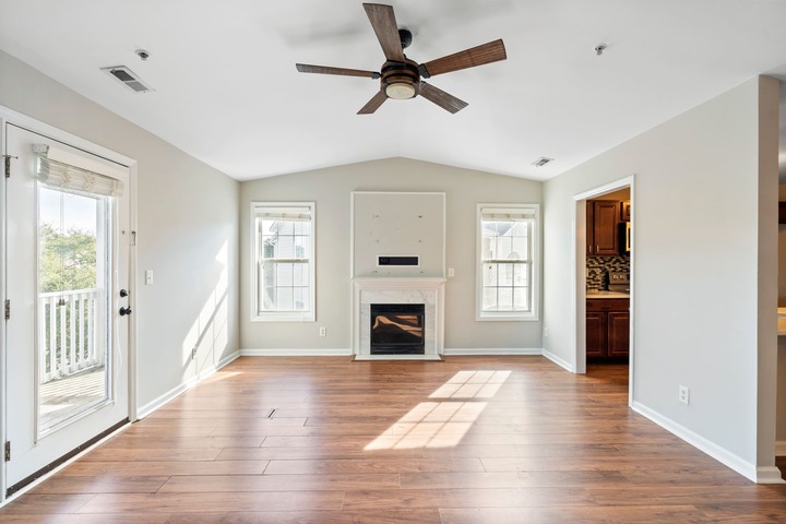 View property gallery image 4