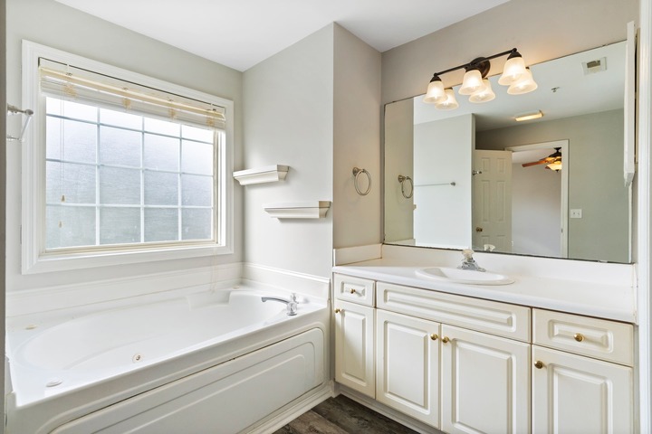 Property image 9 / 13