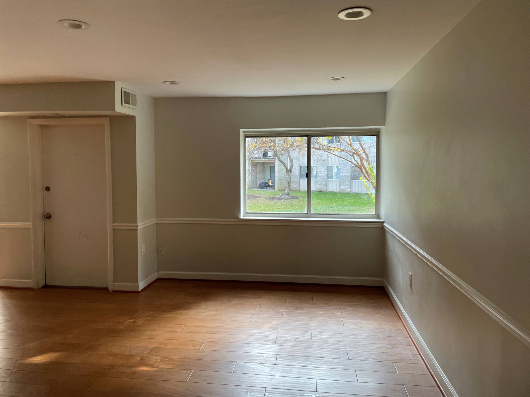 Property image 10 / 12