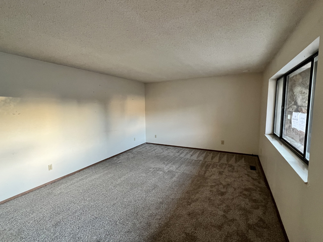 View property gallery image 2