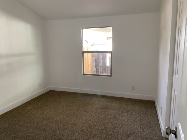 Property image 10 / 12